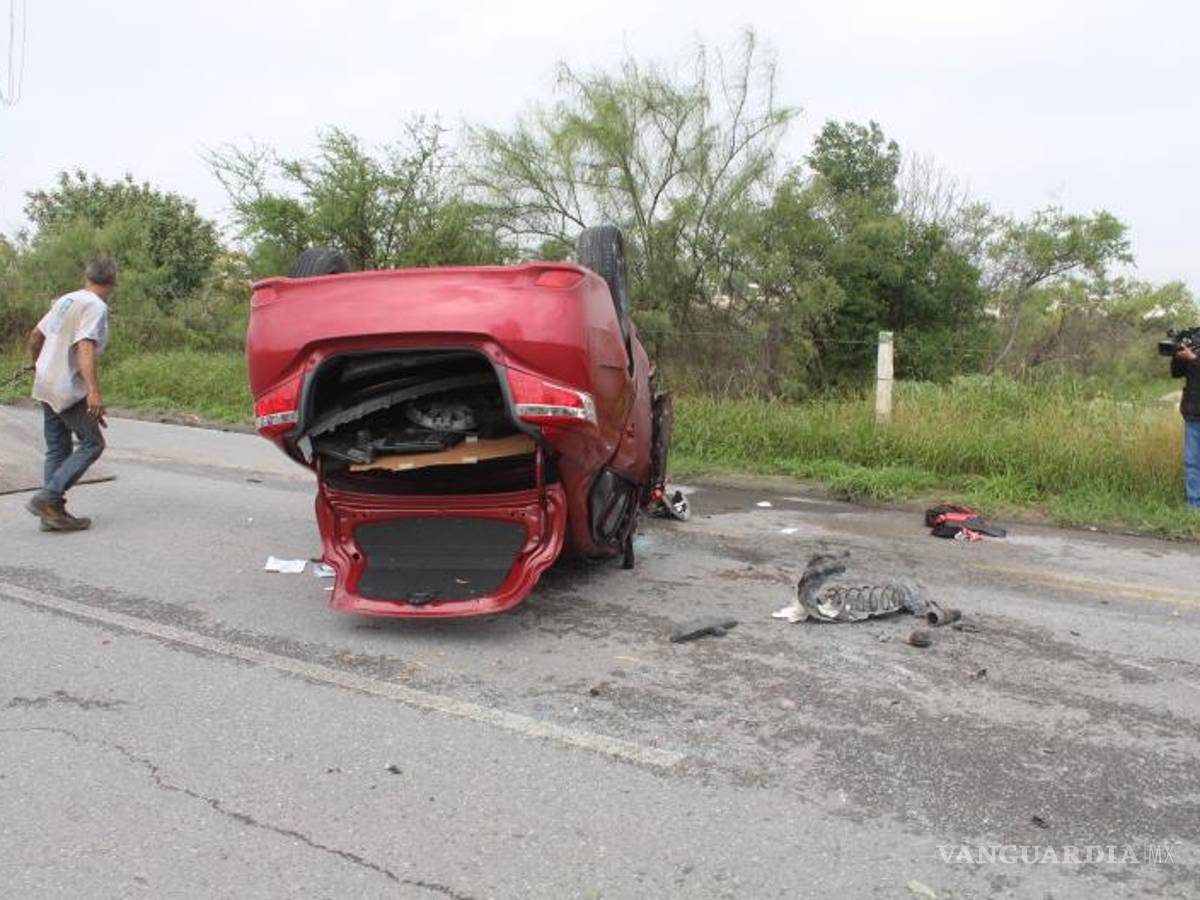 $!El auto accidentado fue remolcado a un corralón municipal tras el siniestro ocurrido esta mañana.