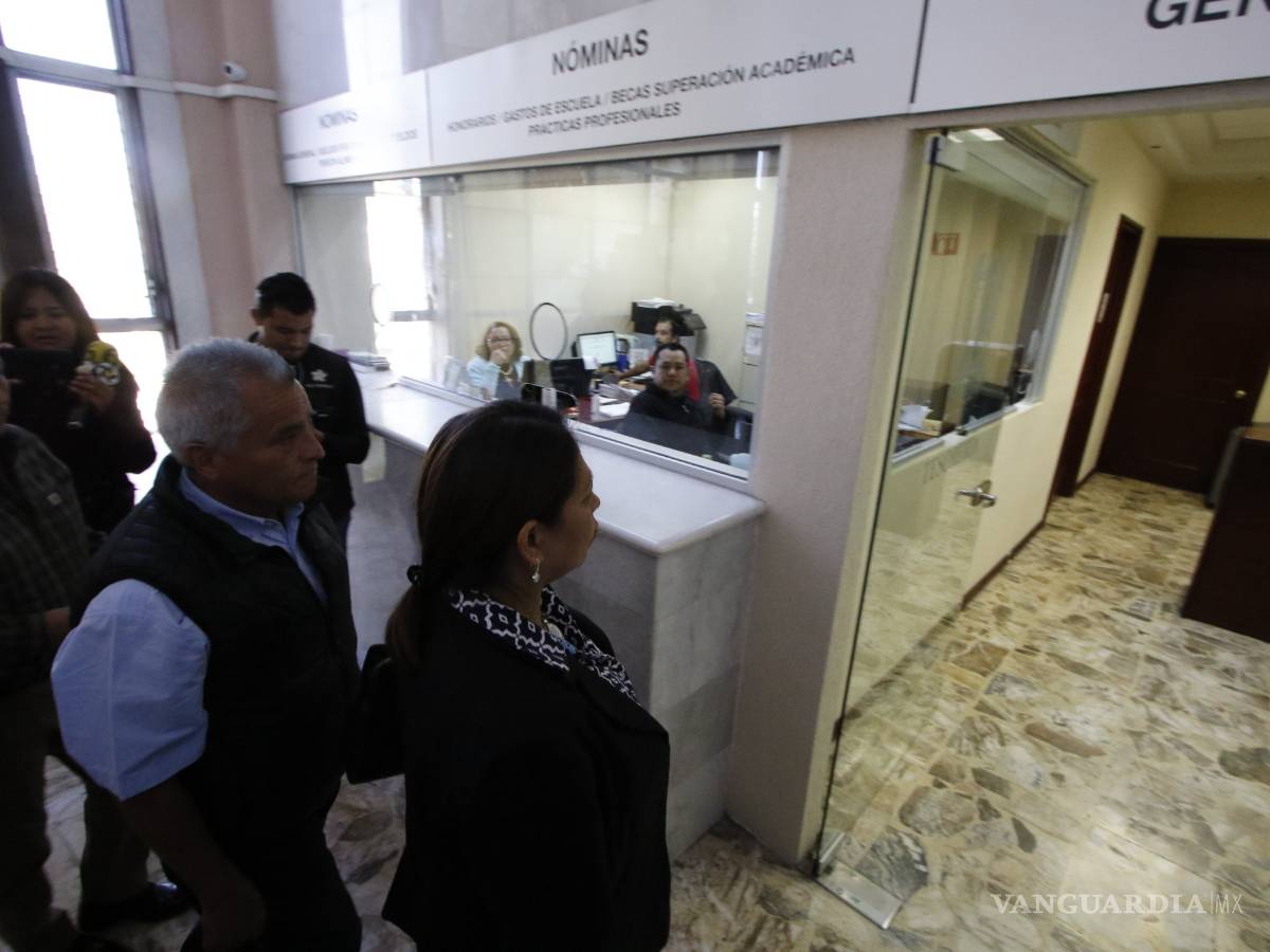 $!Reclama el STUAC en rectoría pago del aguinaldo