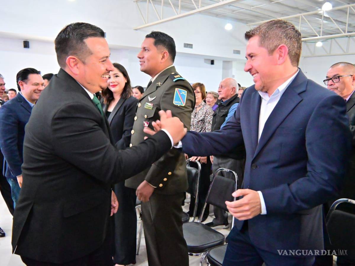 $!Javier Flores agradece la confianza de la ciudadanía al cerrar su mensaje.