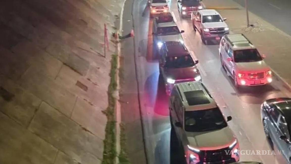 $!El tráfico avanzó de manera constante pese al congestionamiento en los cruces fronterizos.