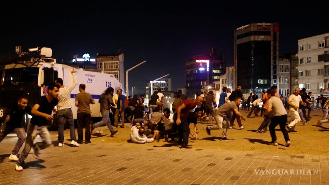 $!265 muertos, entre ellos 104 golpistas, el saldo del fallido golpe de estado en Turquía