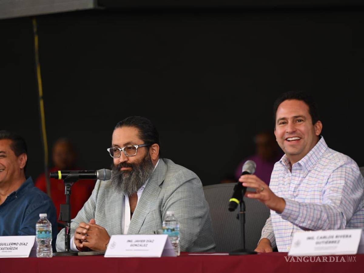 $!Guillermo Díaz Castañeda (centro), agradeció al gobernador Manolo Jiménez por cumplir este compromiso de campaña.
