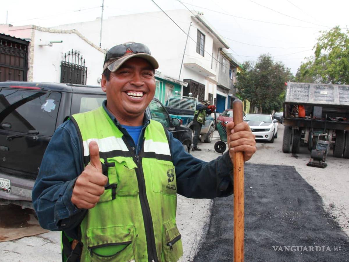$!Las labores forman parte de una estrategia integral de mantenimiento vial impulsada por la actual administración.