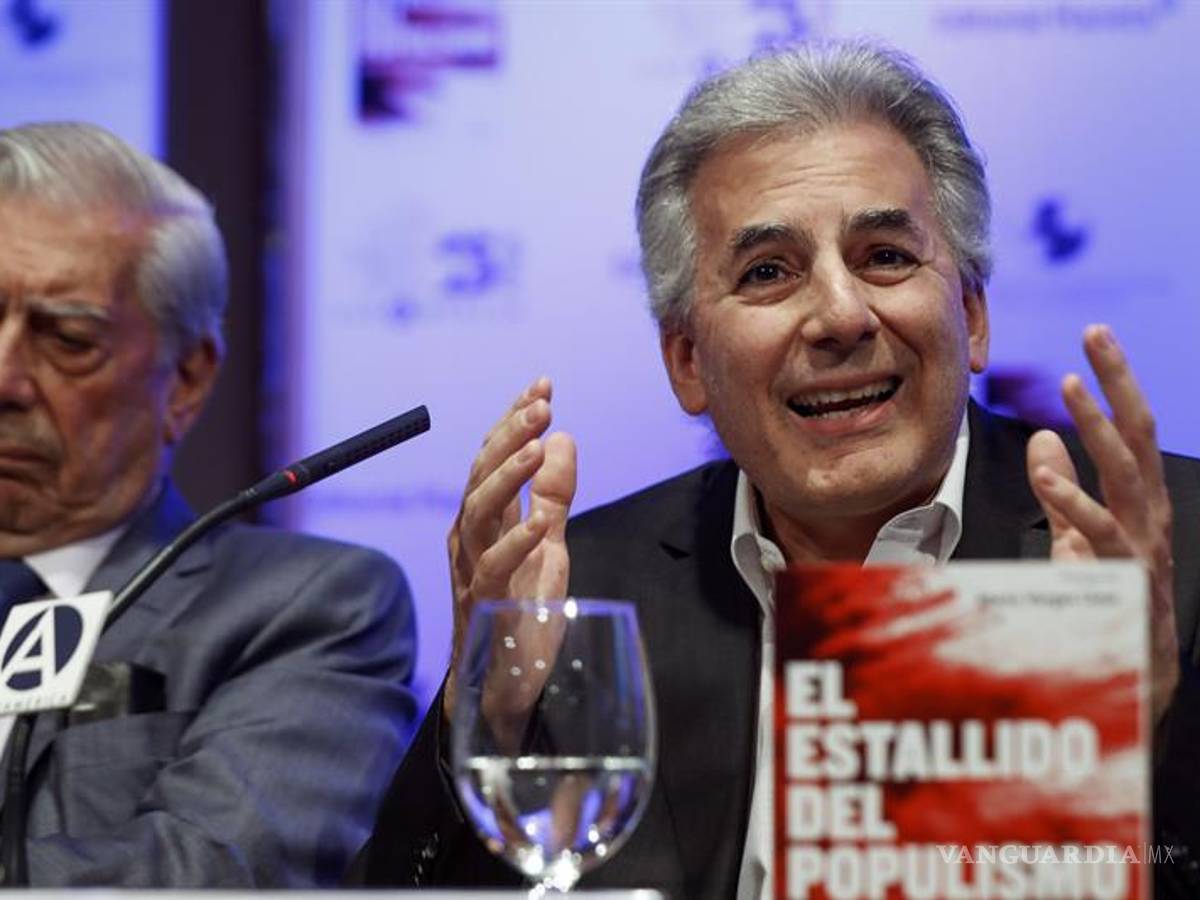 $!“El populismo es el principal enemigo de la democracia”, dice Vargas Llosa