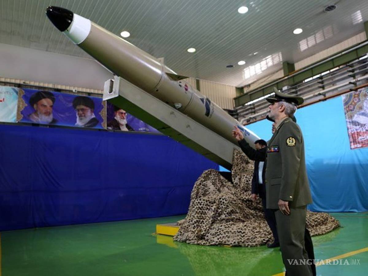 $!Presume Irán su nuevo misil balístico “Fateh"