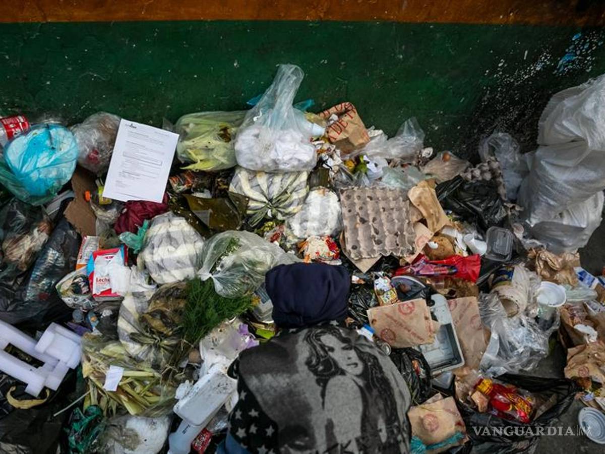 $!En Caracas salen a las calles a buscar la comida que no hay en casa