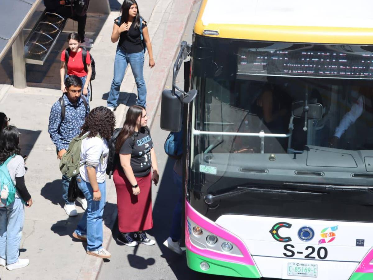 $!El programa social busca aliviar la economía familiar y fomentar la corresponsabilidad ciudadana en el cuidado del nuevo sistema de transporte.