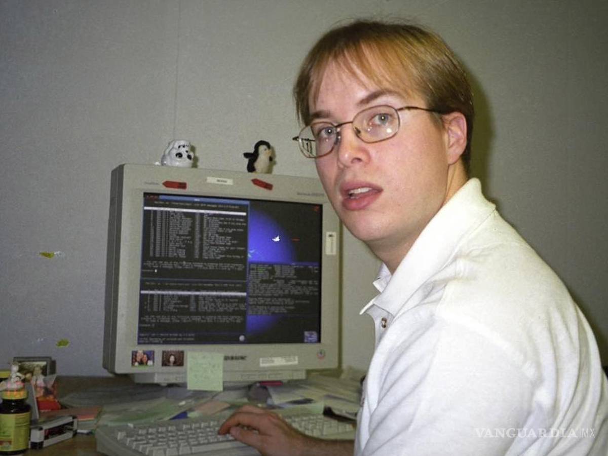 $!Paul Buchheit, ex ingeniero de Google que creó Gmail, en las oficinas de la empresa en Mountain View, California, el 10 de diciembre de 1999.