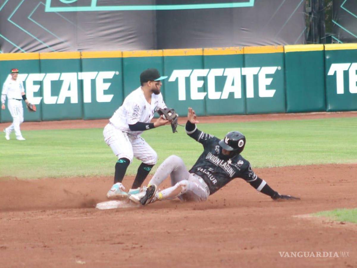 $!Los Saraperos de Saltillo no pudieron regresar nunca en el primer partido de la doble cartelera de este sábado en el Madero ante los Algodoneros de Unión Laguna.