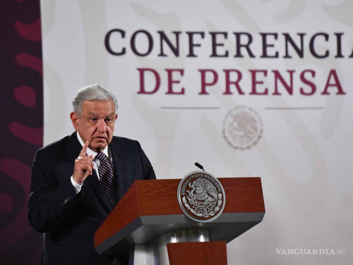 $!“Las mañaneras nos abrieron los ojos. Nos muestran todo lo que ha hecho el sr. López Obrador”, señaló Jesús Hernández Alarcón, un vendedor de elotes asados