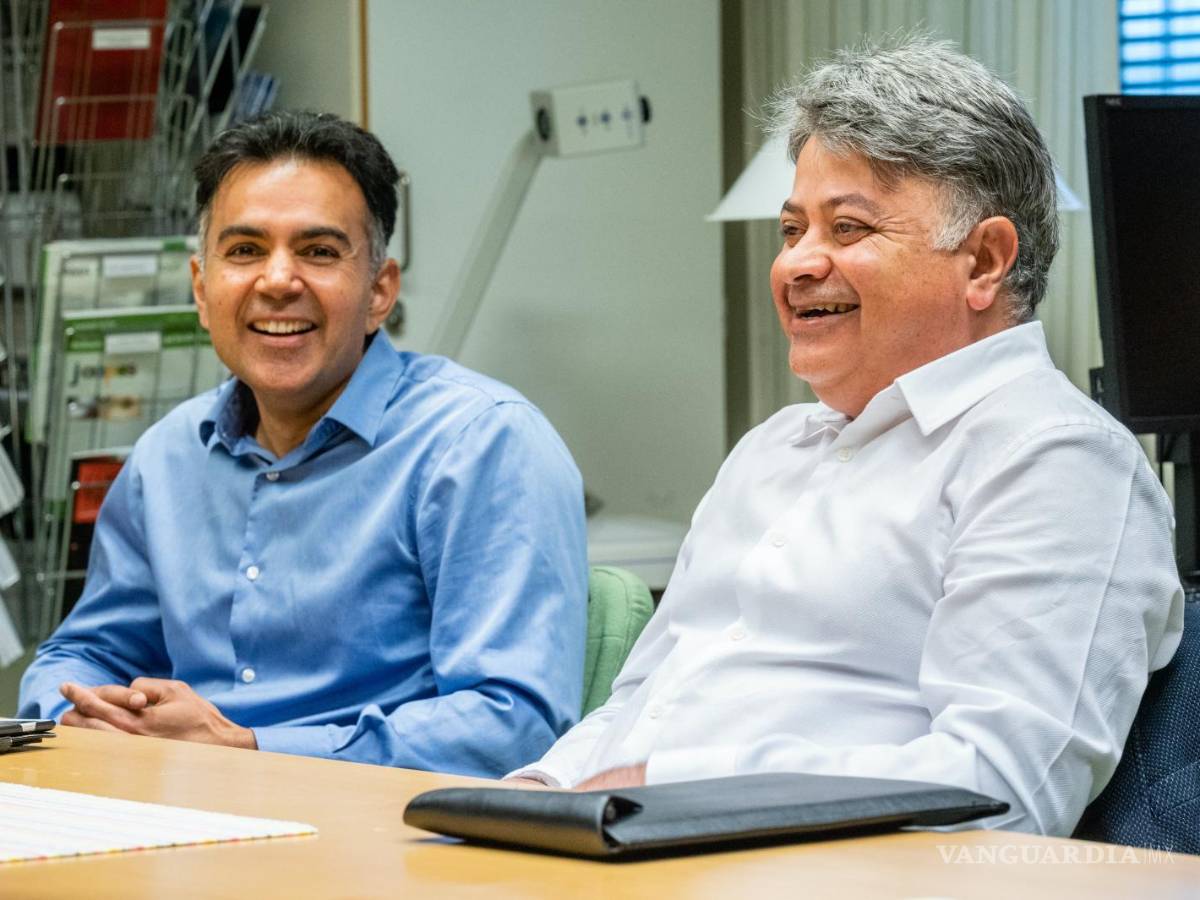 $!Los profesores Neil Lagali (izq.) y Mehrdad Rafat (der.) de la Universidad de Linköping, en Suecia.