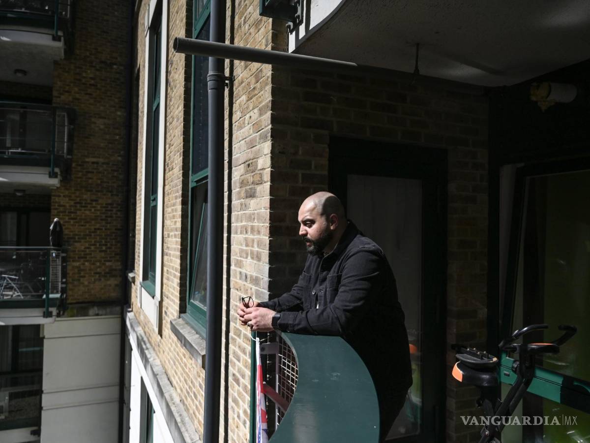 $!“Si estuviera solo, no me habría ido de Ucrania”, dijo el Dr. Samer al-Sheikh. “Pero mi esposa me pidió que pensara en nuestra hija”.