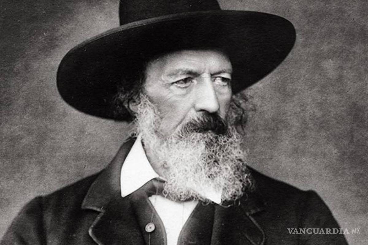 Alfred Tennyson, su poesía cinceló la época victoriana