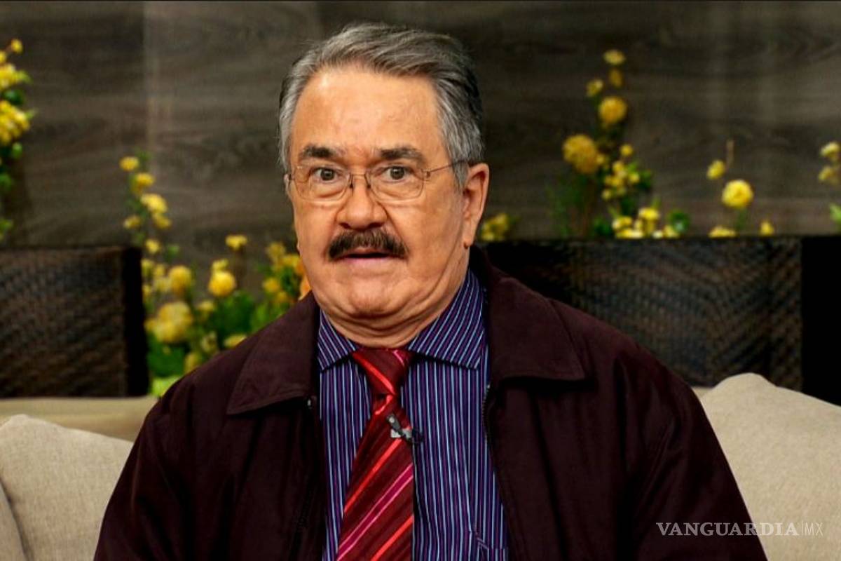 Pedro Sola llama retrógradas a mujeres de Puebla que pintaron de blanco el pase peatonal 'arcoíris'