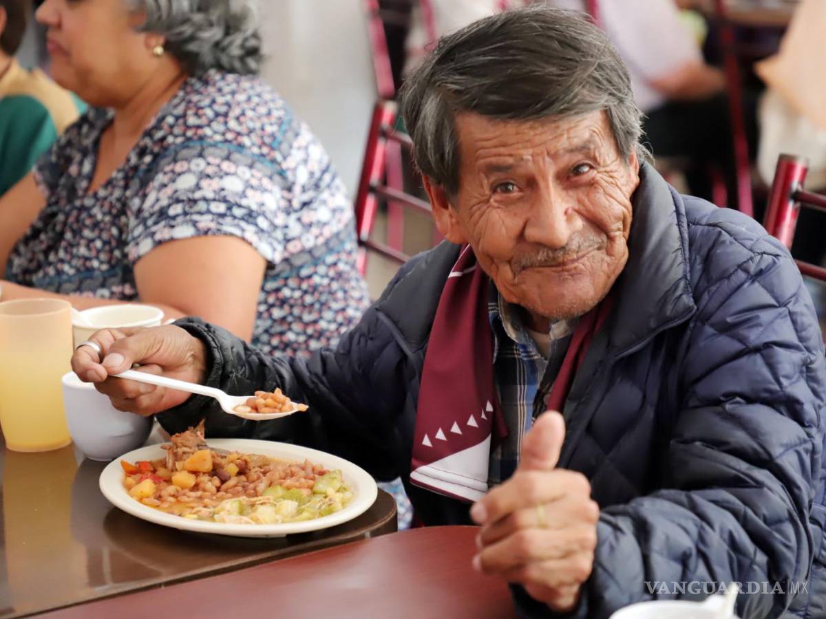 $!Más de 4 mil adultos mayores recibieron alimentos a través de los programas del DIF del Estado.