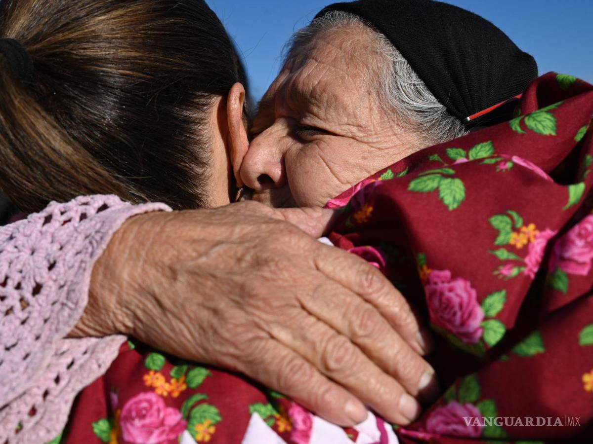 $!Claudia Sheinbaum restituye tierras a comunidades rarámuris