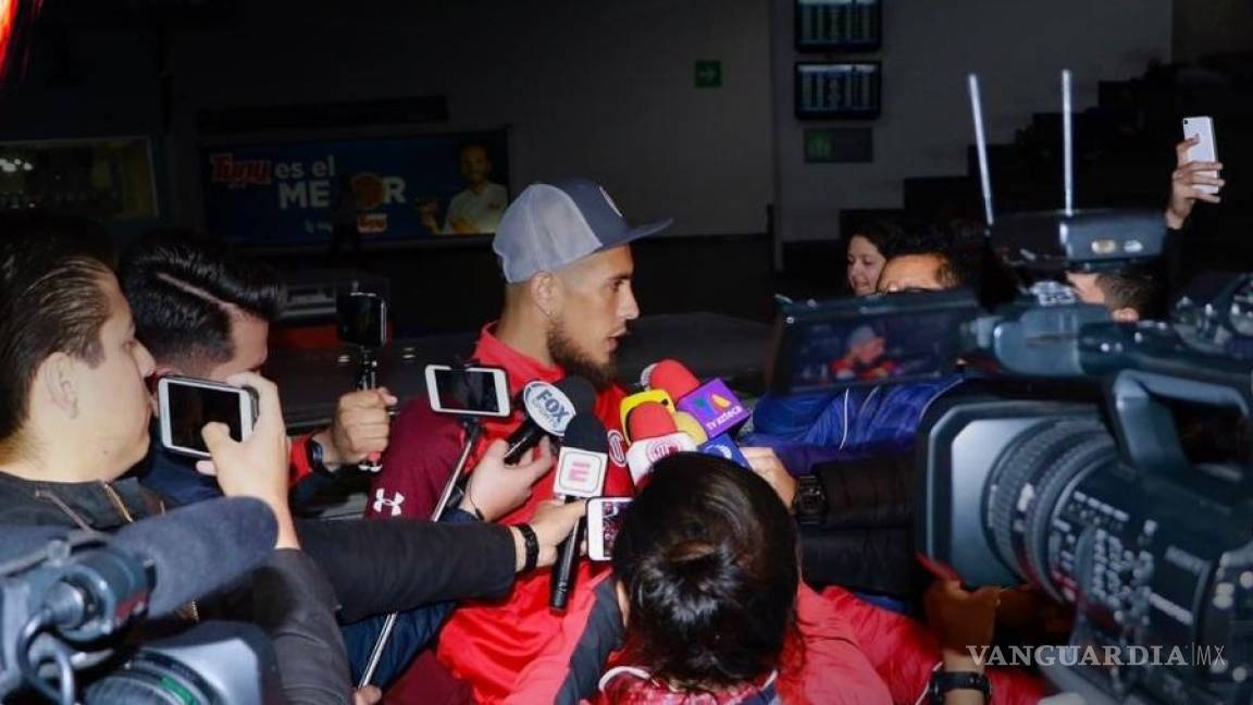 Maidana llega a México tras su éxito con River Plate