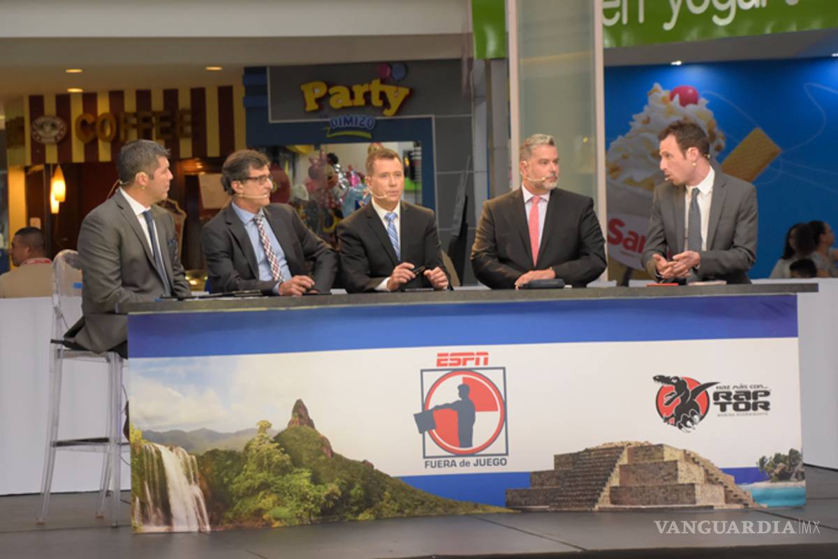 Comentarista de ESPN sufre accidente automovilístico