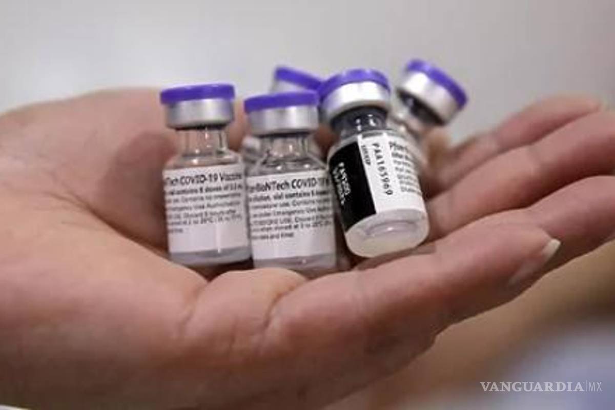 OMS sobre tercera dosis de vacuna anti COVID: ‘Es como repartir salvavidas a quienes ya tienen’