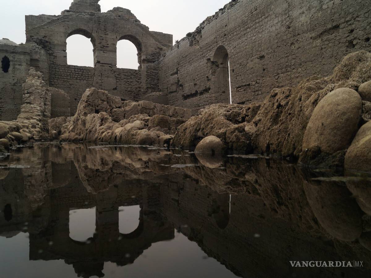 $!Apicpac, un antiguo convento colonial emerge de las aguas debido a la sequía en Chiapas