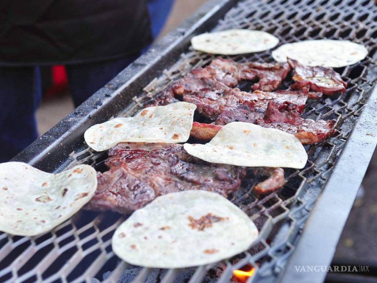 $!“Es preocupante la alta deglución de carne que sustituye a proteínas vegetales como el frijol. La de res tiene un impacto ambiental mayor”, indica Guibrunet