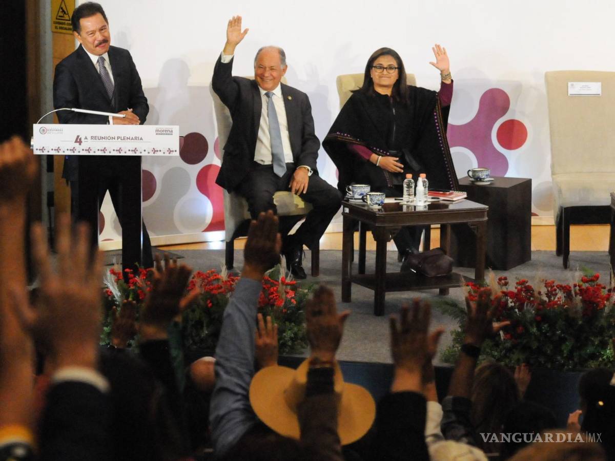 $!En la reunión plenaria de ayer desfilaron las “corcholatas” presidenciales de Morena.