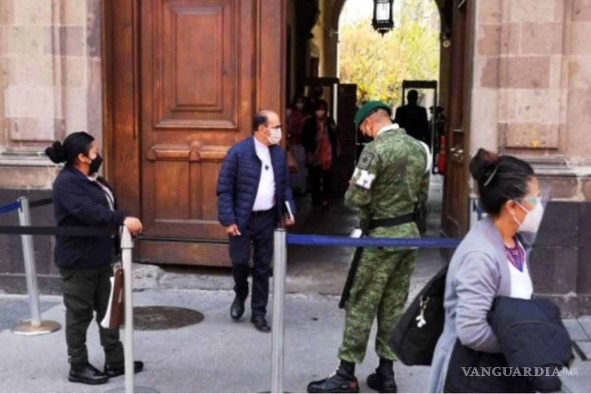 Acude padre Alejandro Solalinde a Palacio Nacional; se niega a decir motivo de visita