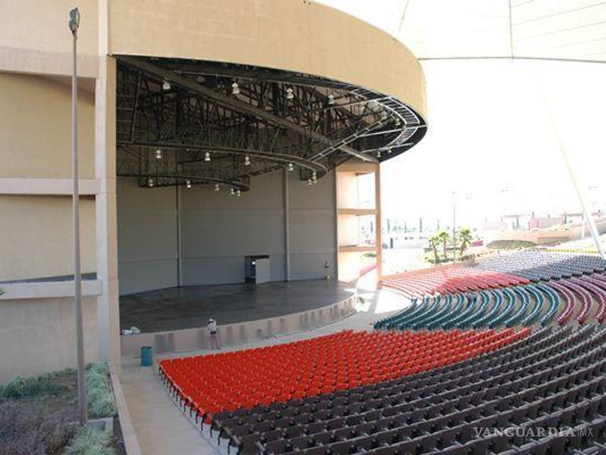 $!El auditorio “Las Maravillas” en el parque del mismo nombre cuenta con un aforo actual de hsata 7 mil personas.