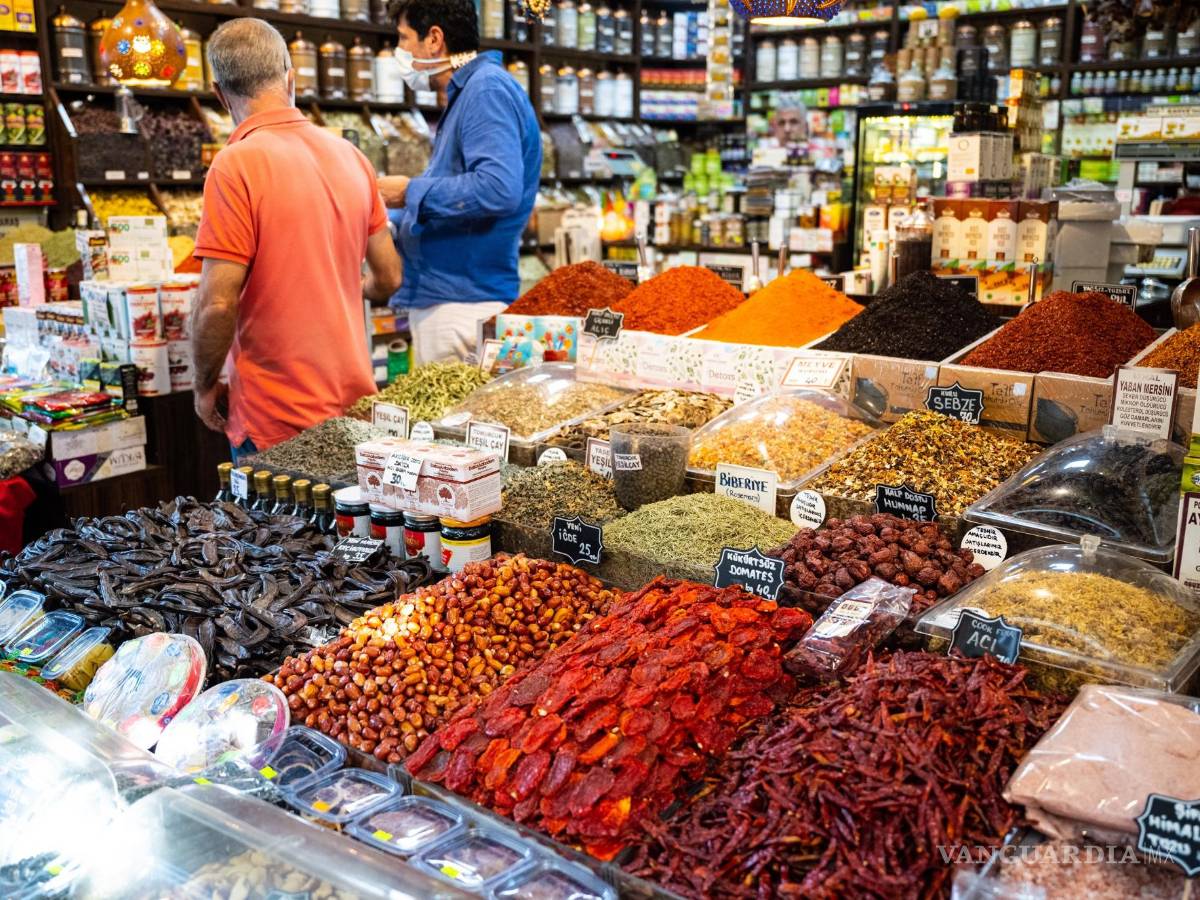 $!Éfesos alcanzó su esplendor bajo el dominio del Imperio Romano, cuando fue una de las ciudades más importantes de Asia Menor, y un centro cultural, político, económico y religioso. EFE/Guillermo López