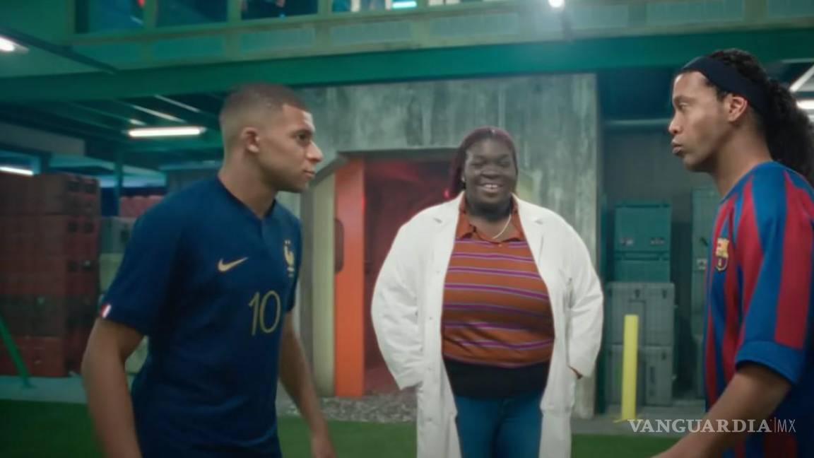 El espectacular comercial de Nike para Qatar hace jugar a Mbappé, Ronaldinho, Ronaldo, Cristiano Ronaldo y Alex Morgan juntos