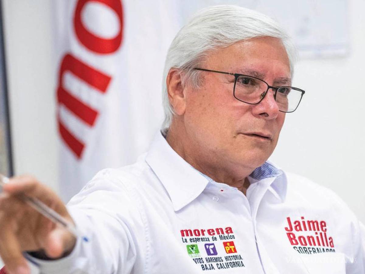 $!También criticó que la gobernadora se la pasara viajando