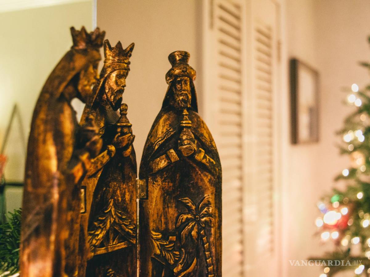 $!Aunque su única mención bíblica está en el Evangelio de San Mateo, los Evangelios Apócrifos y la interpretación medieval aportaron detalles a estos misteriosos personajes.