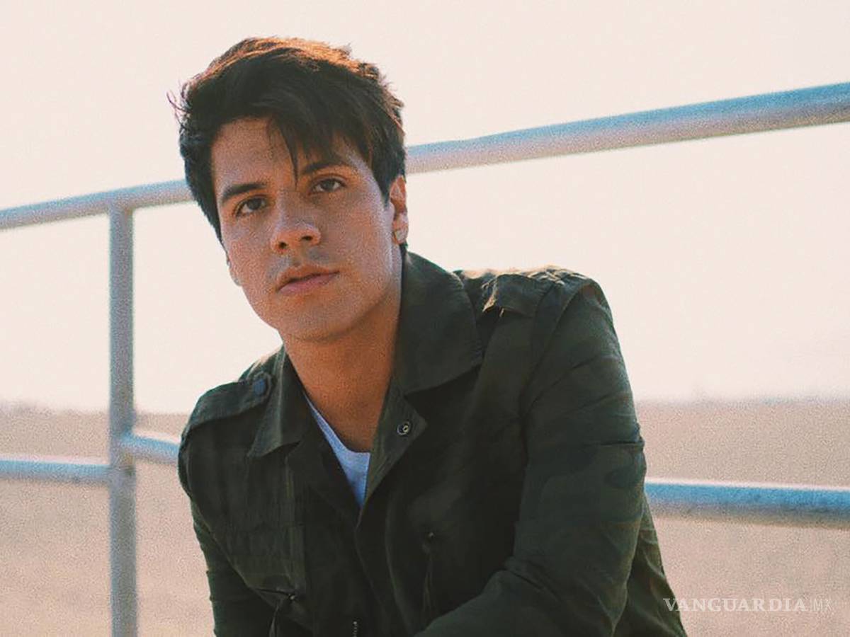 $!'Hijo' de Juan Gabriel no podrá venir a homenaje en México porque está de indocumentado en EU