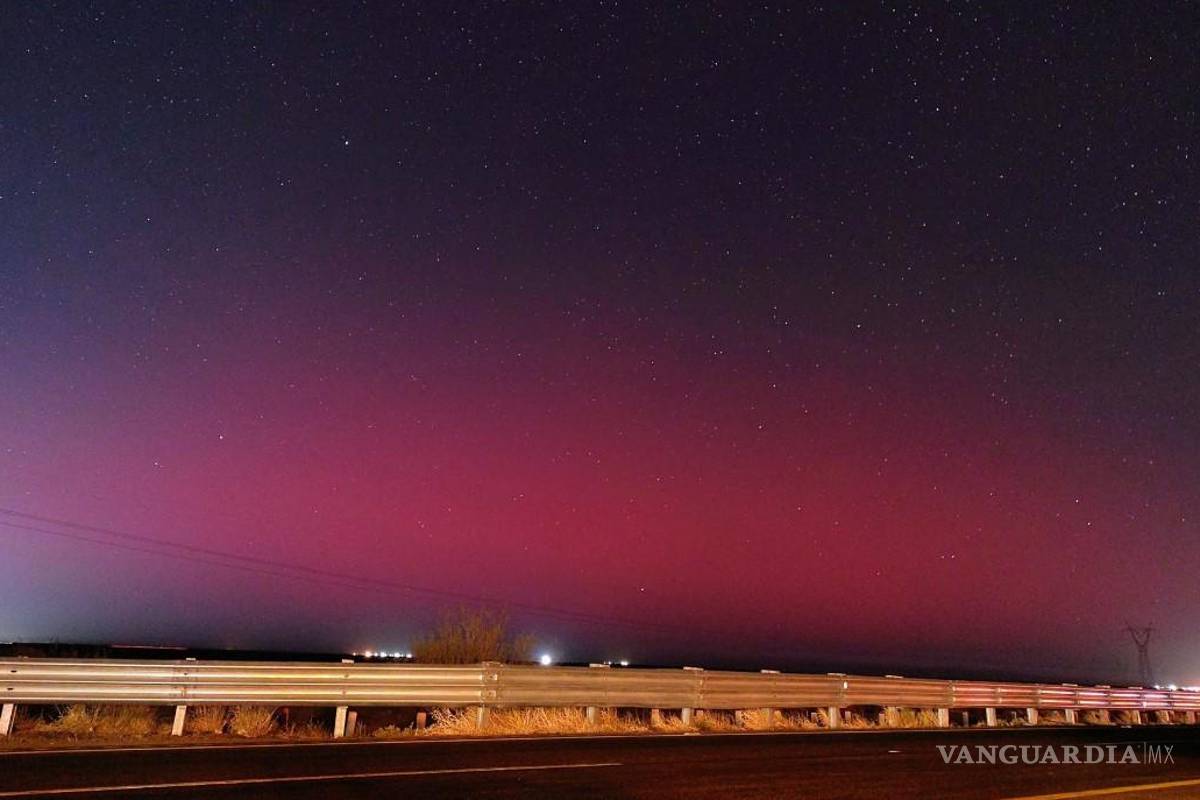 Captan auroras boreales en el cielo de Coahuila y otros estados del norte de México