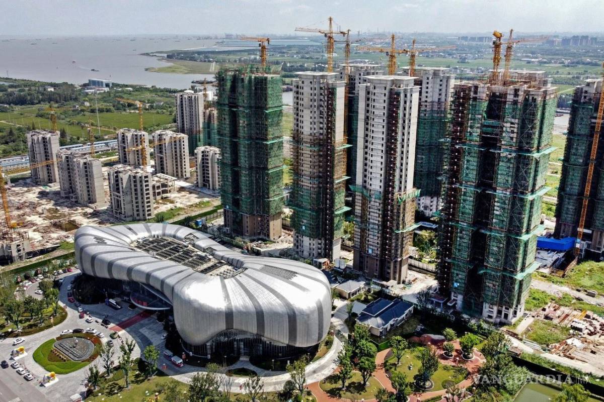 Crece incertidumbre en el mundo, ‘Gigante’ chino tumba mercados