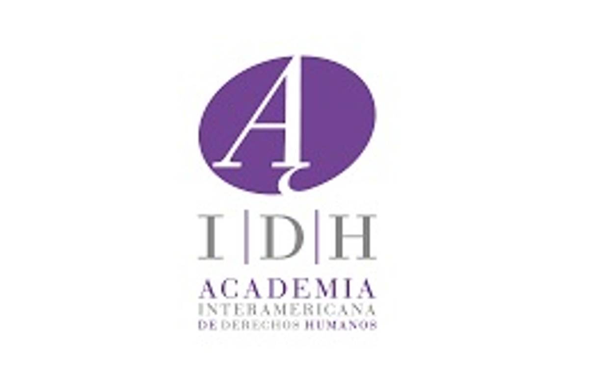La primera piedra de la Academia IDH