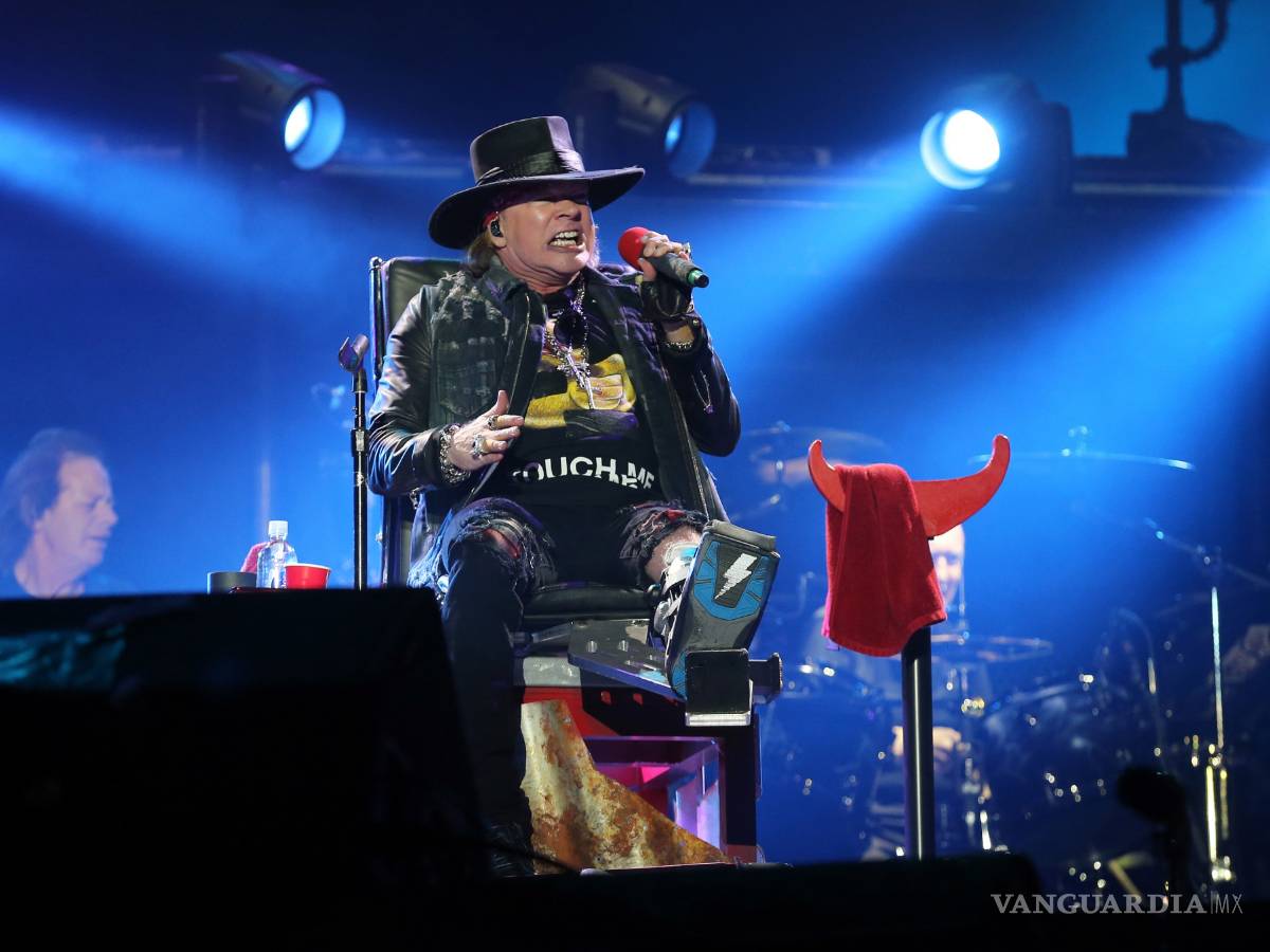 $!Axl Rose pasa la prueba de fuego con debut en AC/DC