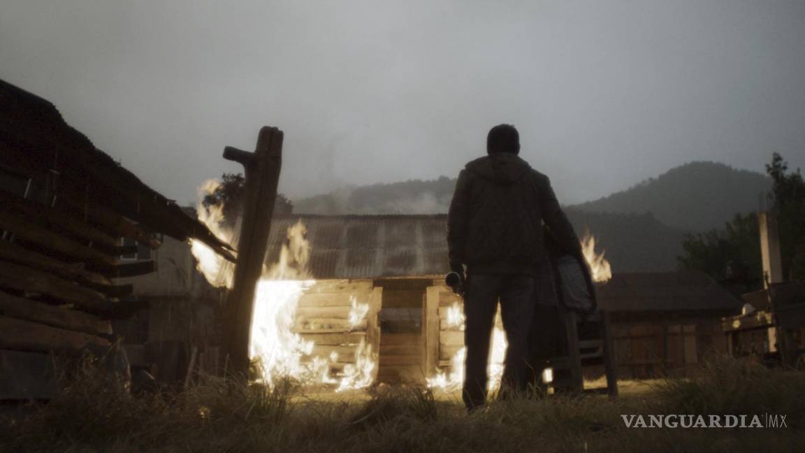 $!En esta imagen difundida por Mandarina Cine, Noé Hernández en una escena de “Nudo mixteco”. AP/Mandarina Cine