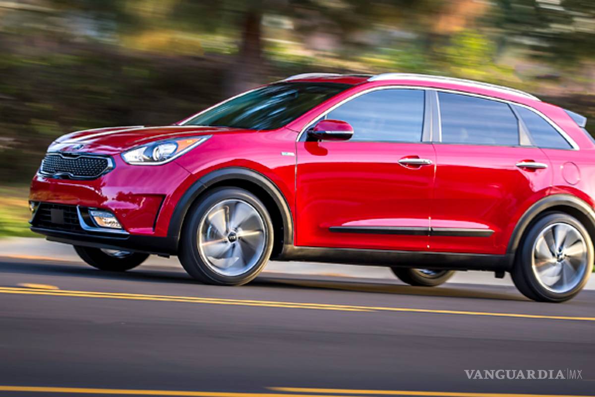 Kia Motors presenta su primer vehículo híbrido en México