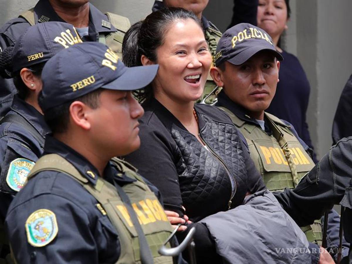 $!Keiko Fujimori dice que prisión es arbitraria y pide a su padre que resista