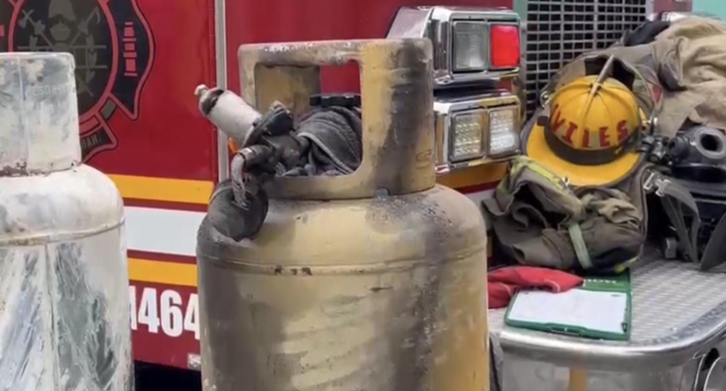 Retiran más de 50 tanques de gas por riesgo de fuga en Ramos Arizpe