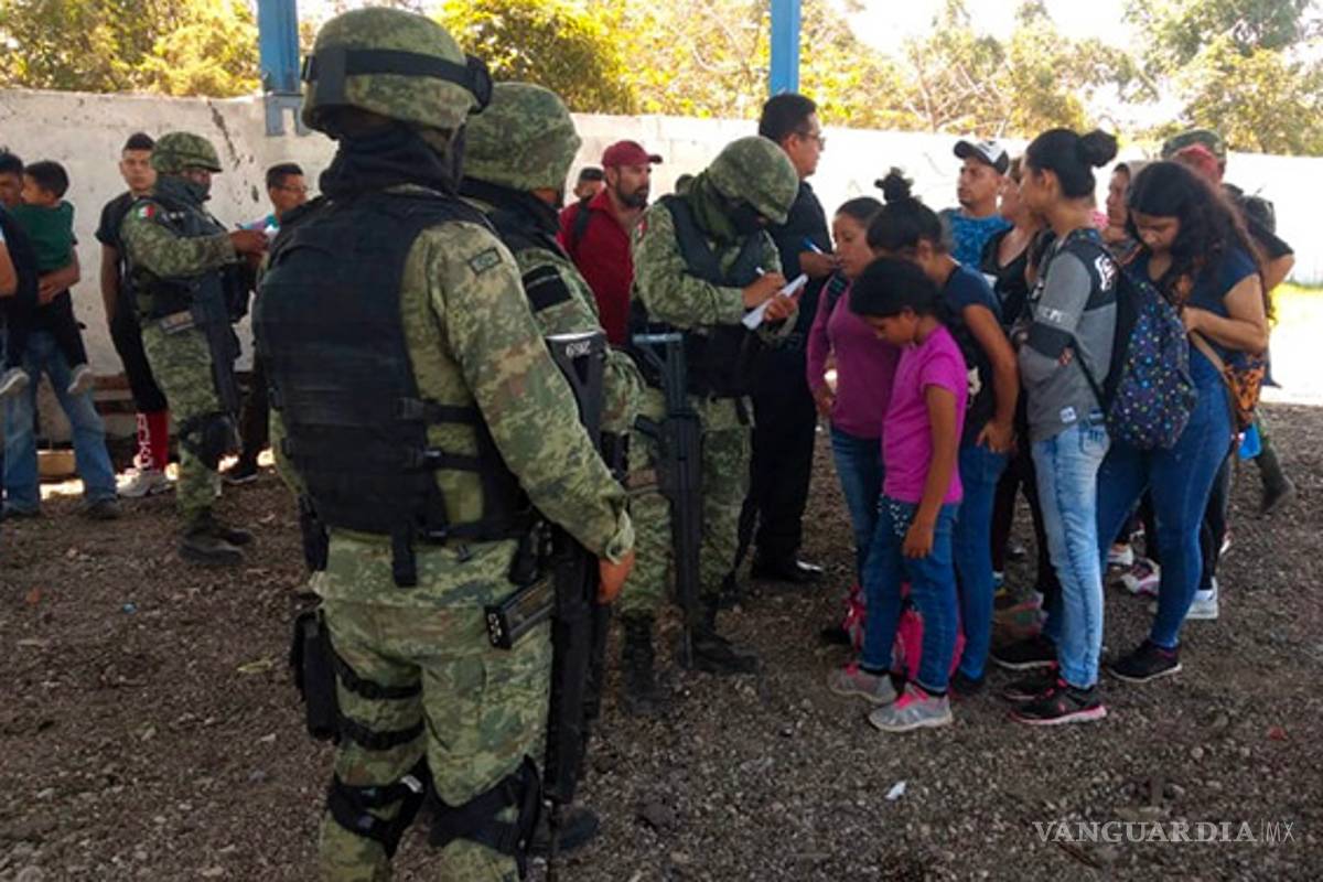 Sedena apoya en aseguramiento de migrantes a la Guardia Nacional