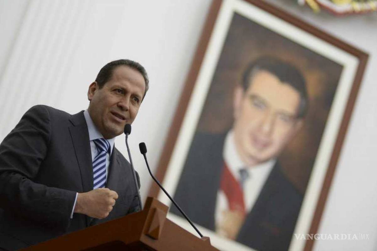 Senador del PRI, Eruviel Ávila, propone que mujeres den en adopción a bebés y no vayan a la cárcel por abortar