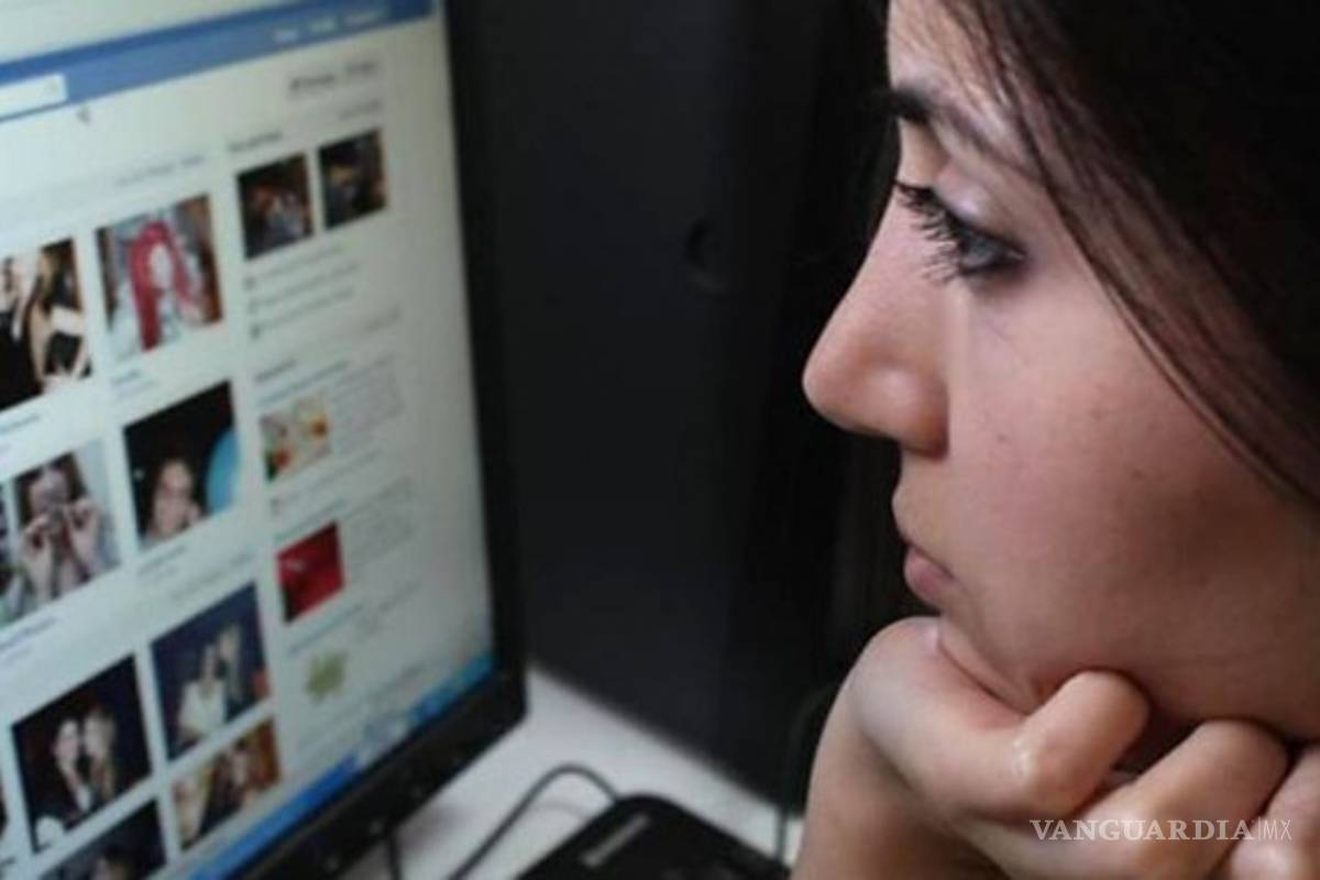 Adolescentes cambian Facebook por YouTube, Instagram y Snapchat