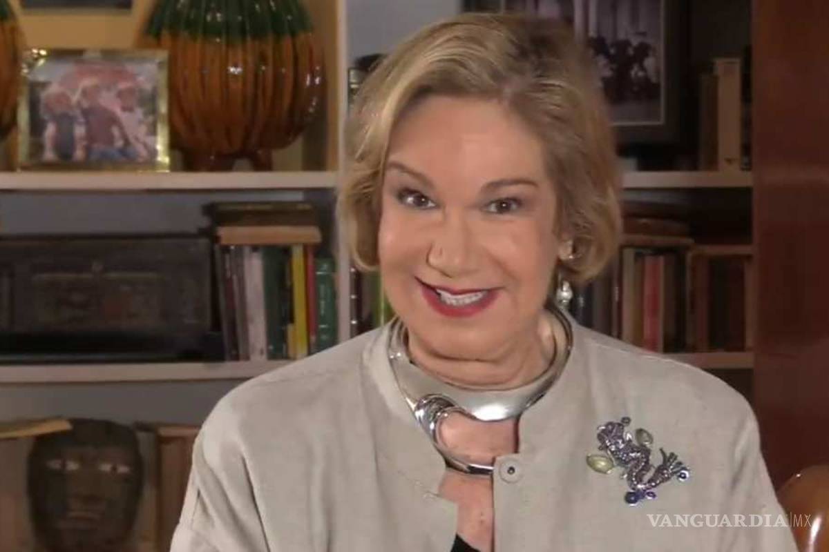 Peña Nieto es ¡mi héroe!, confiesa Guadalupe Loaeza, y la 'trollean' en Twitter