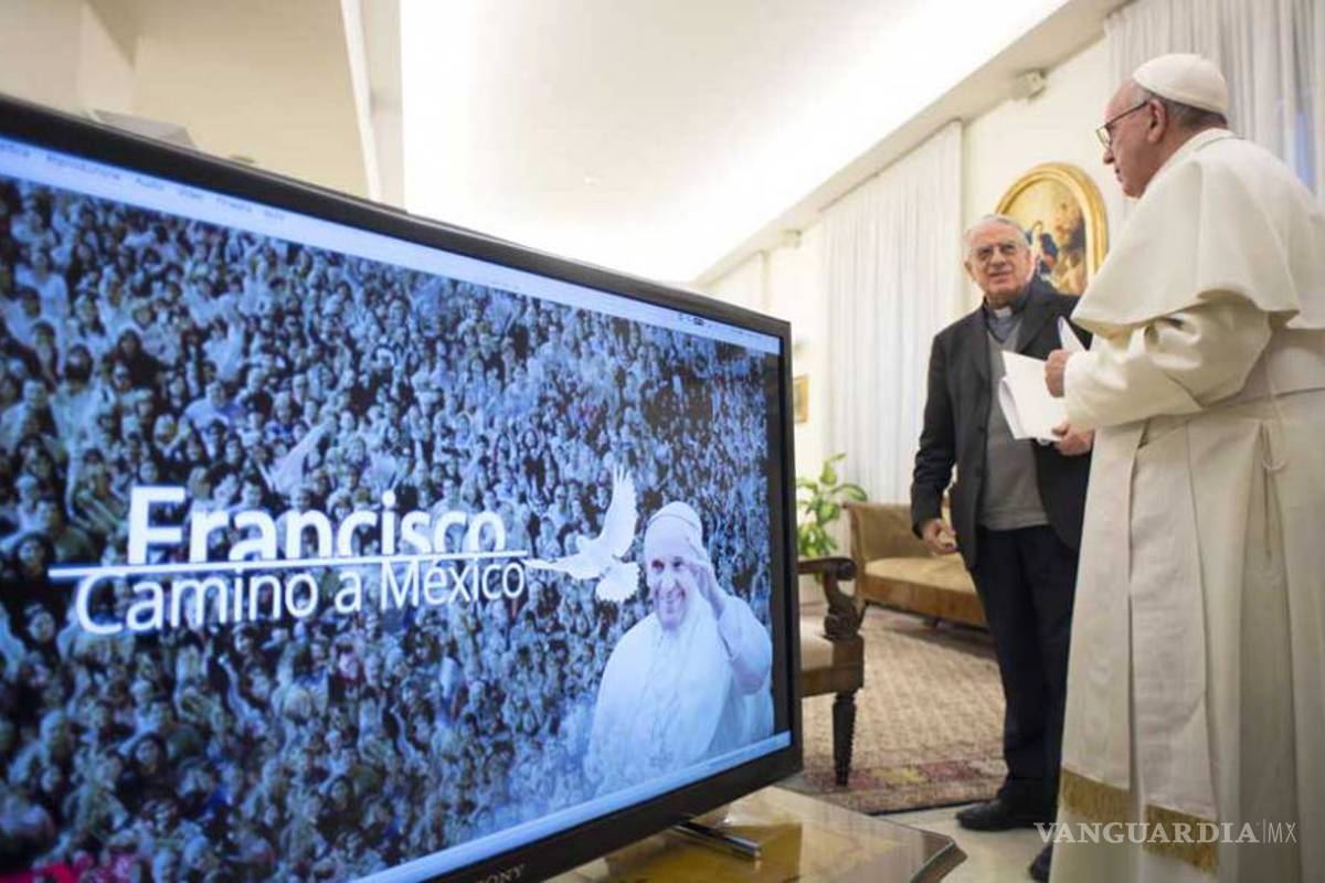 Papa Francisco habla con mexicanos en entrevista colectiva