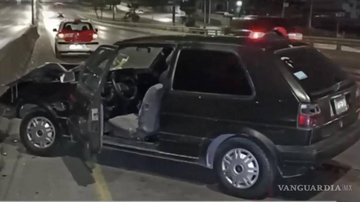 Menor de edad destroza el vehículo de sus padres tras choque en Saltillo