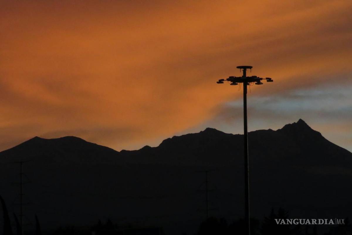 Reconoce la CFE que tiene un déficit de generación de electricidad