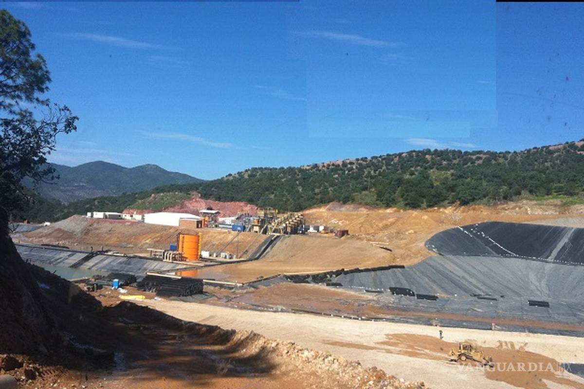 Como en película, comando asalta mina de oro en Sonora y huyen ¡en avioneta!
