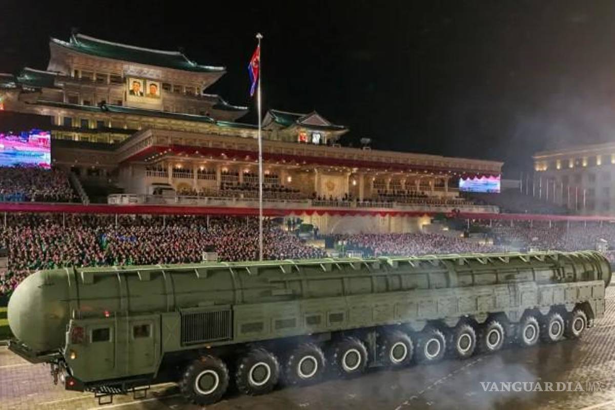 Corea del Norte dispara misiles balísticos mientras Trump se prepara para un viaje a Asia